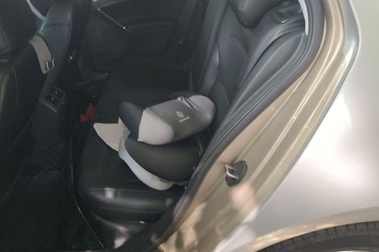 Used Volkswagen Golf 2016 230TSI Automatic Comfort Version Left Rear Seat