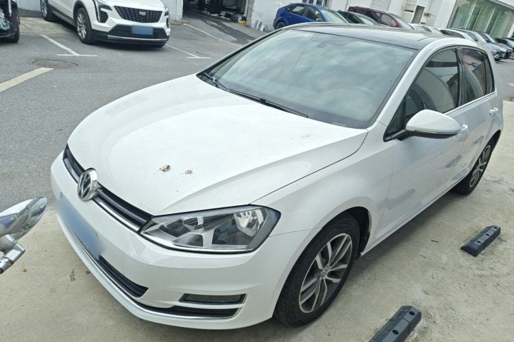 Used Volkswagen Golf 2016 230TSI Automatic Luxury Version Guazi used car, China used car export, Used car for sale, Used  cars, Cheapest cars for sale