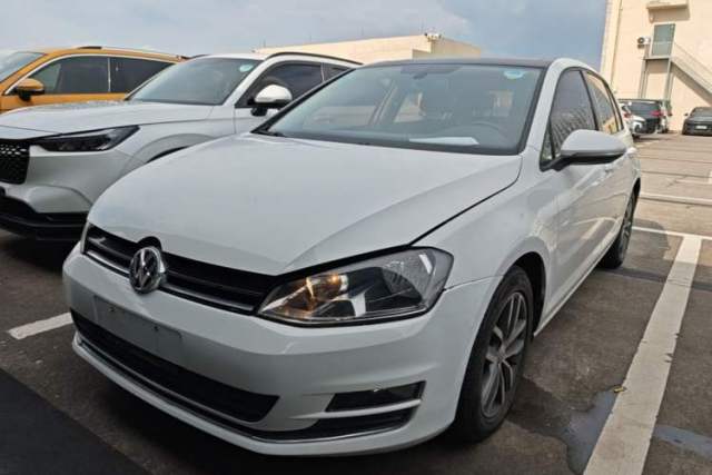 Używany Volkswagen Golf 2016 230TSI Automatic Luxury Version