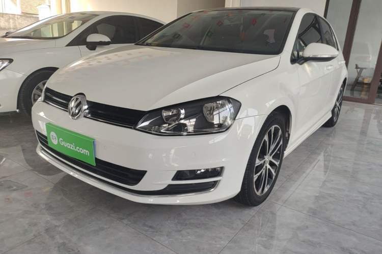 Used Volkswagen Golf 2016 230TSI Automatic Comfort Version Guazi used car, China used car export, Used car for sale, Used  cars, Cheapest cars for sale