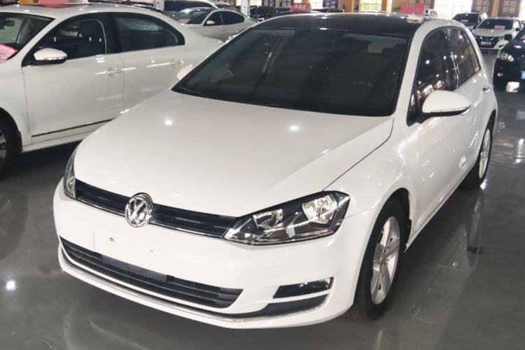 Used Volkswagen Golf 2016 230TSI Automatic Comfort Version Guazi used car, China used car export, Used car for sale, Used cars, Cheapest cars for sale