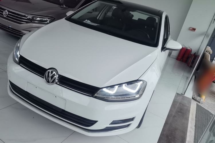 Volkswagen Golf 2016 230TSI Automatic Luxury Version usado Guazi used car, China used car export, Used car for sale, Used  cars, Cheapest cars for sale