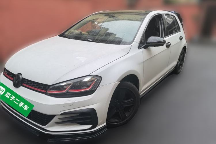 Used Volkswagen Golf 2016 1.6L Automatic Comfort Model Guazi used car, China used car export, Used car for sale, Used  cars, Cheapest cars for sale