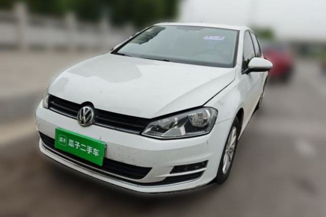 Ojetý Volkswagen Golf 2016 1.6L Automatic Fashion Model