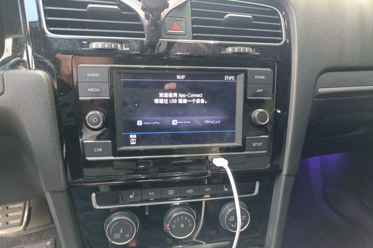 Used Volkswagen Golf 2016 1.4TSI Automatic R-Line Audio And AC Panel