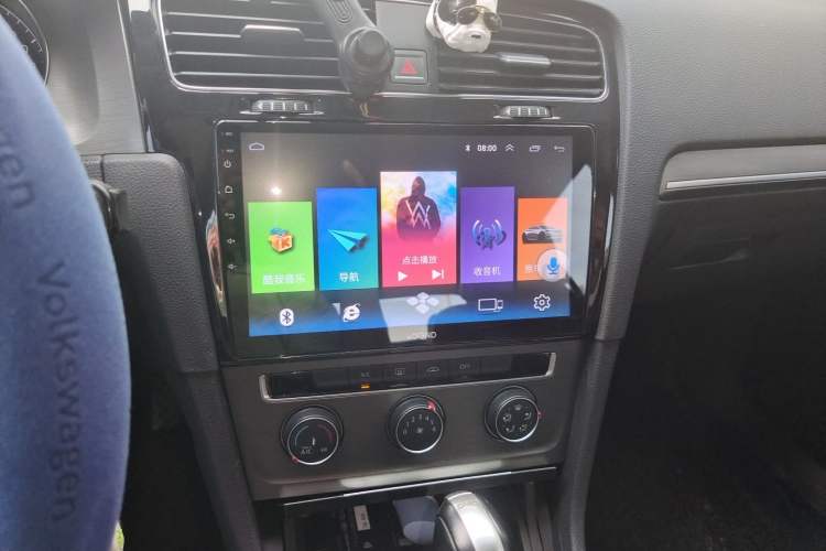 Used Volkswagen Golf 2016 230TSI Automatic Comfort Version Audio And AC Panel
