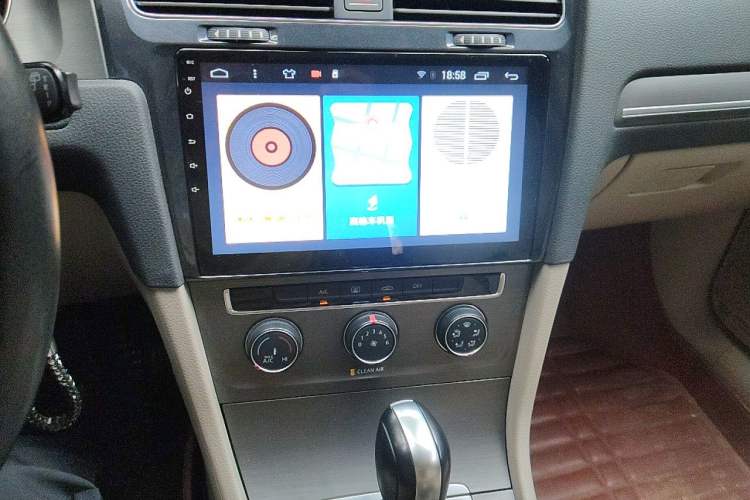 Used Volkswagen Golf 2016 1.6L Automatic Comfort Model Audio And AC Panel