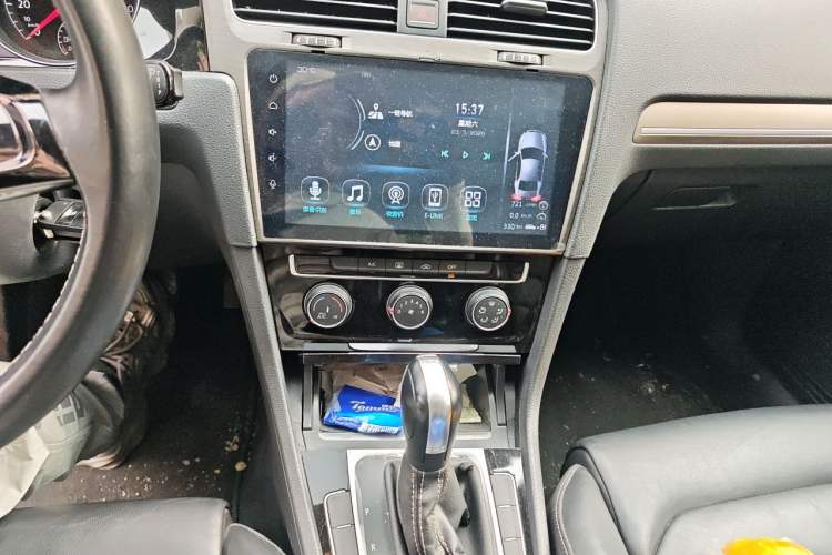 Used Volkswagen Golf 2016 1.4 TSI 25th Anniversary Edition Audio And AC Panel