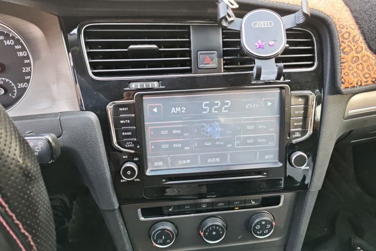 Used Volkswagen Golf 2016 230TSI Automatic Luxury Version Audio And AC Panel