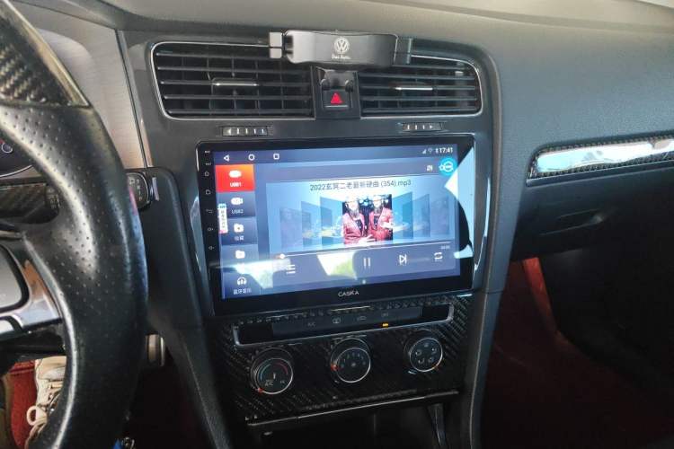 Used Volkswagen Golf 2016 230TSI Manual Comfort Version Audio And AC Panel