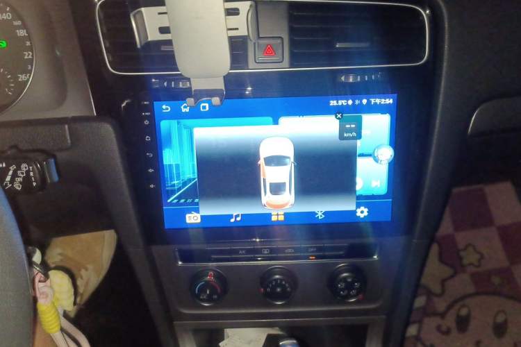 Used Volkswagen Golf 2016 1.6L Automatic Fashion Model Audio And AC Panel