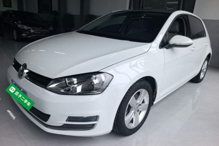 Used Volkswagen Golf 2016 1.6L Automatic Comfort Model Guazi used car, China used car export, Used car for sale, Used  cars, Cheapest cars for sale