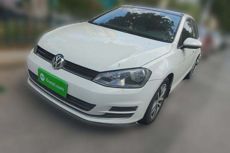 Volkswagen Golf 2016 230TSI Automatic Luxury Version с пробегом Guazi used car, China used car export, Used car for sale, Used cars, Cheapest cars for sale