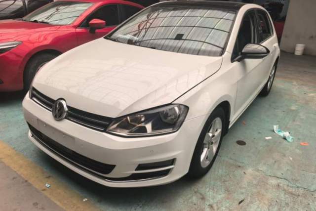 Ojetý Volkswagen Golf 2016 230TSI Automatic Comfort Version