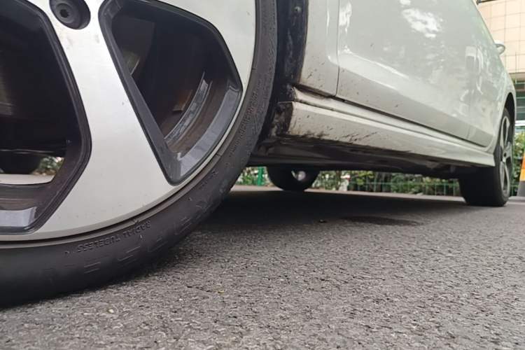 Used Volkswagen Golf 2016 1.4TSI Automatic R-Line Chassis Front Left