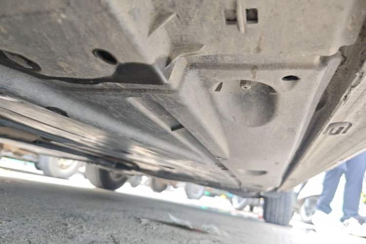 Used Volkswagen Golf 2016 1.6L Automatic Fashion Model Chassis Front Left
