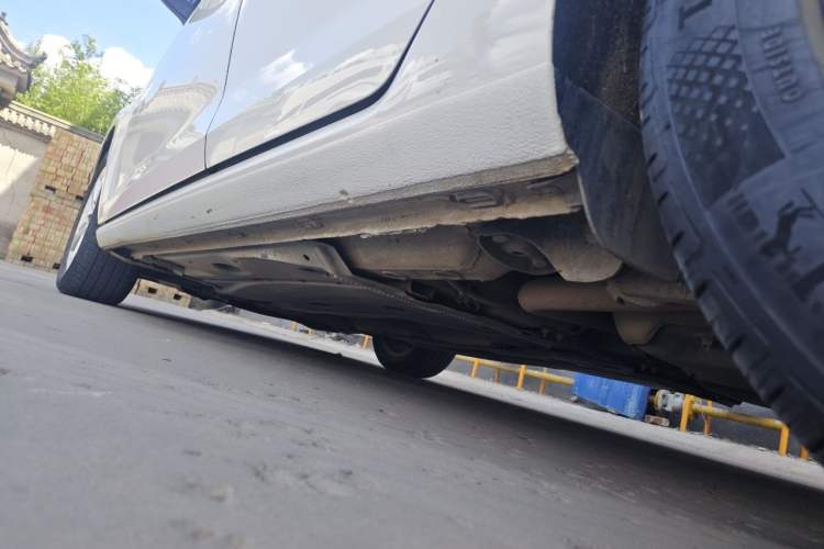 Used Volkswagen Golf 2016 230TSI Automatic Comfort Version Chassis Rear Left