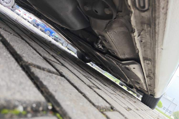 Used Volkswagen Golf 2016 1.6L Automatic Comfort Model Chassis Rear Right