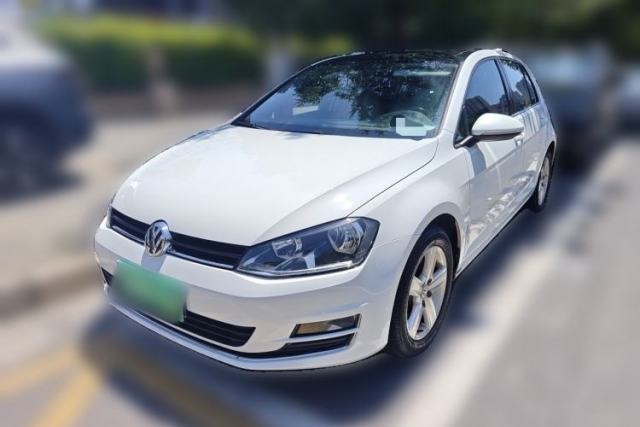 Volkswagen Golf 2016 230TSI Automatic Comfort Version مستعملة