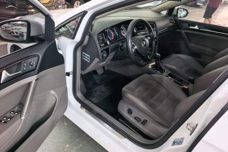 Used Volkswagen Golf 2016 280TSI Automatic Flagship Model Driver Seat