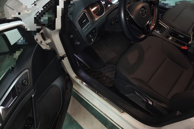 Used Volkswagen Golf 2016 1.6L Automatic Comfort Model Driver Seat