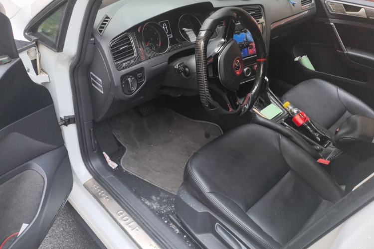 Used Volkswagen Golf 2016 1.6L Automatic Comfort Model Driver Seat