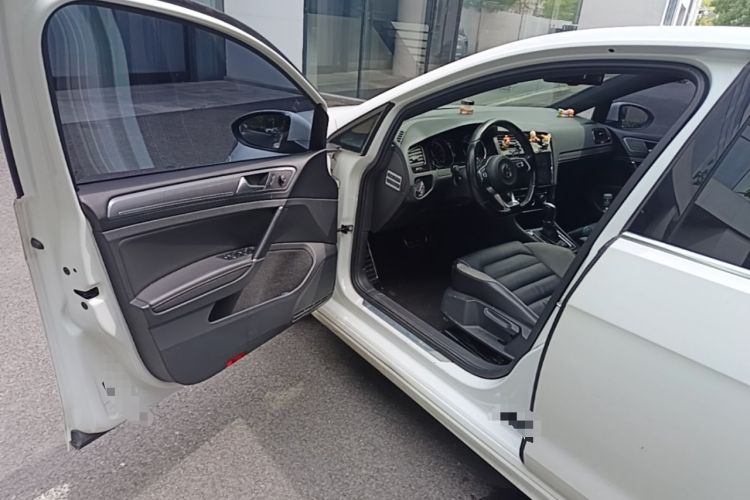Used Volkswagen Golf 2016 1.4TSI Automatic R-Line Driver Seat