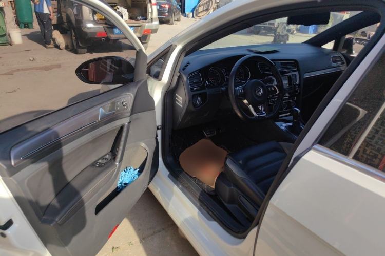 Used Volkswagen Golf 2016 1.4TSI Automatic R-Line Driver Seat