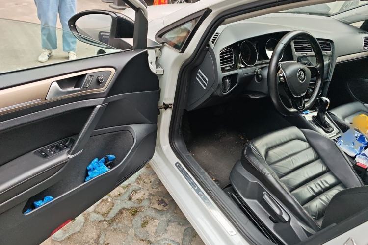 Used Volkswagen Golf 2016 1.4 TSI 25th Anniversary Edition Driver Seat