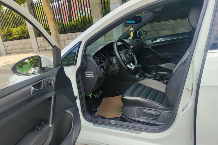 Used Volkswagen Golf 2016 1.4TSI Automatic R-Line Driver Seat