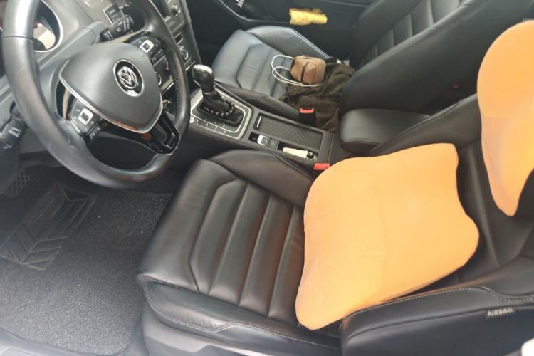 Used Volkswagen Golf 2016 230TSI Automatic Luxury Version Driver Seat