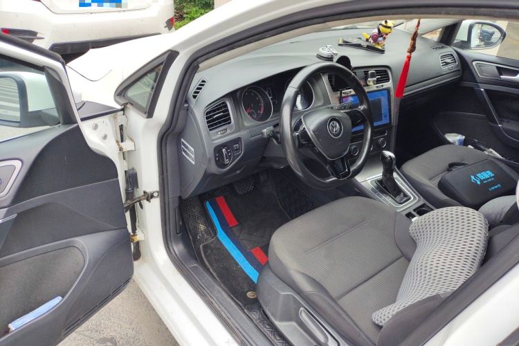 Used Volkswagen Golf 2016 1.6L Automatic Comfort Model Driver Seat