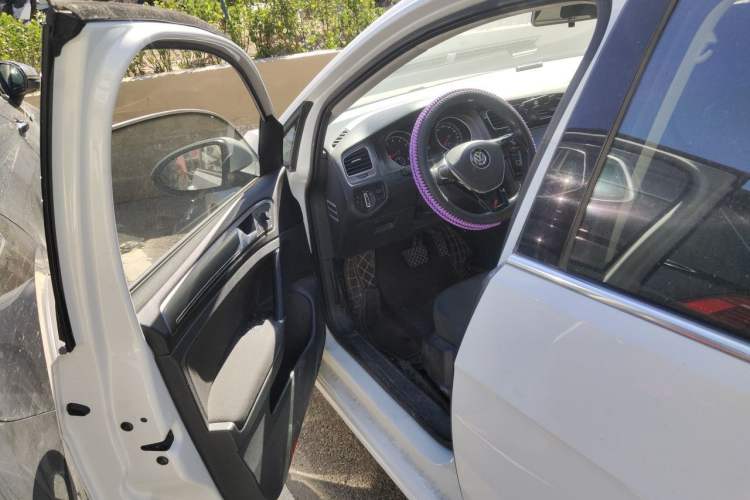 Used Volkswagen Golf 2016 1.6L Automatic Comfort Model Driver Seat