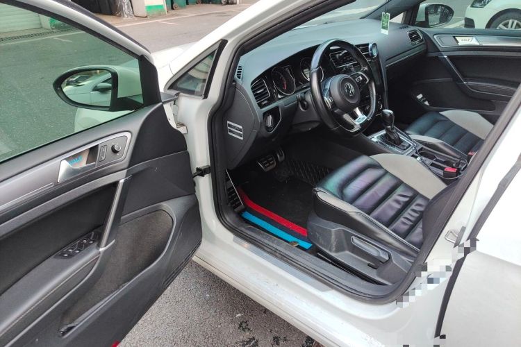 Used Volkswagen Golf 2016 1.4TSI Automatic R-Line Driver Seat