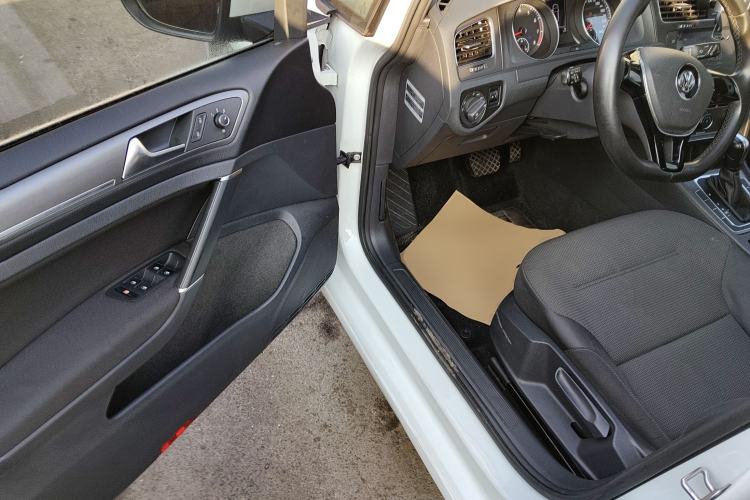 Used Volkswagen Golf 2016 1.6L Automatic Comfort Model Driver Seat