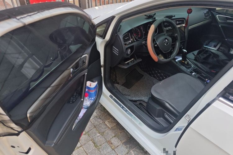 Used Volkswagen Golf 2016 1.4 TSI 25th Anniversary Edition Driver Seat