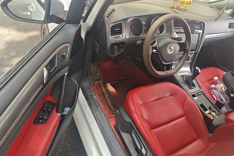 Used Volkswagen Golf 2016 230TSI Automatic Comfort Version Driver Seat