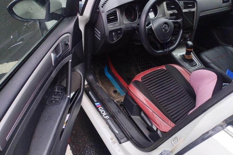 Used Volkswagen Golf 2016 1.6L Automatic Comfort Model Driver Seat