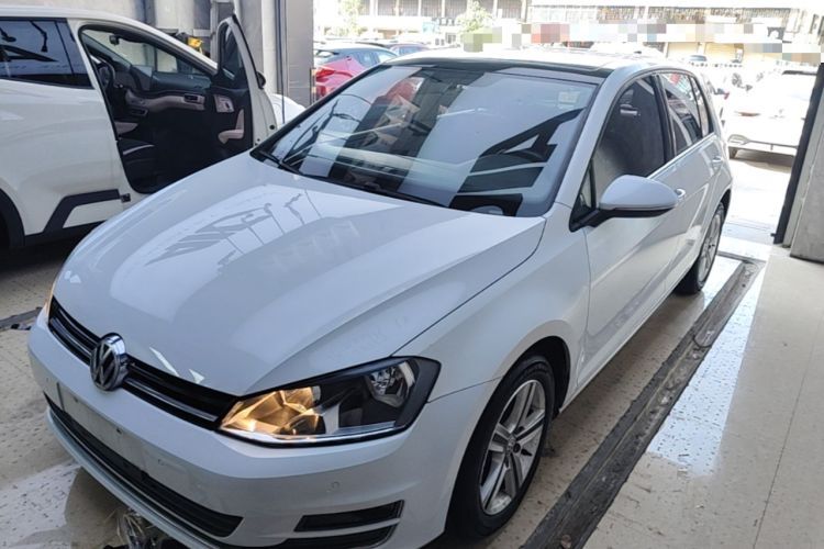 Used Volkswagen Golf 2016 230TSI Automatic Comfort Version Guazi used car, China used car export, Used car for sale, Used cars, Cheapest cars for sale