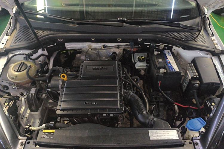 Used Volkswagen Golf 2016 1.6L Automatic Comfort Model Engine Bay