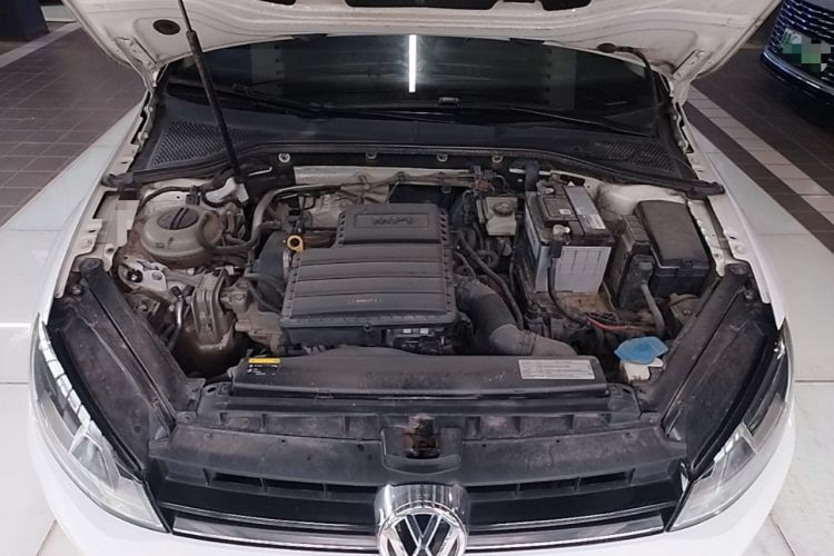 Used Volkswagen Golf 2016 1.6L Automatic Comfort Model Engine Bay