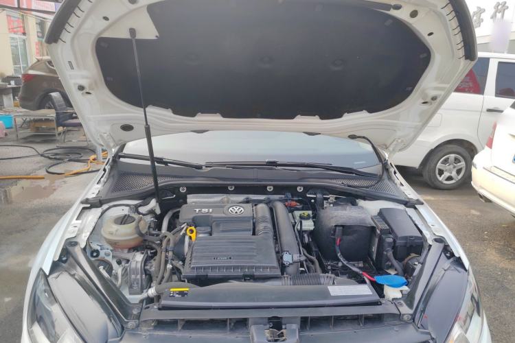 Used Volkswagen Golf 2016 230TSI Automatic Comfort Version Engine Bay