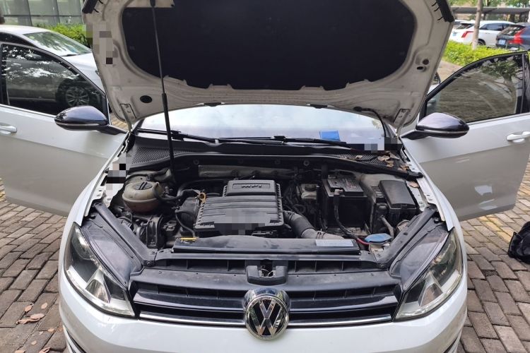 Used Volkswagen Golf 2016 1.6L Automatic Comfort Model Engine Bay