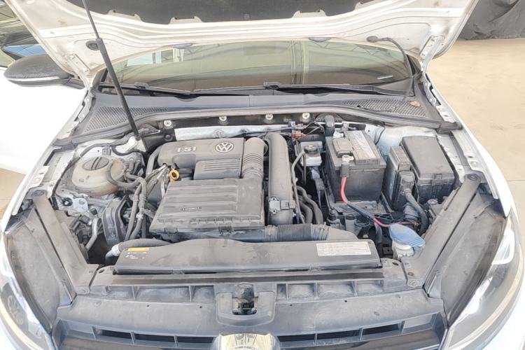 Used Volkswagen Golf 2016 230TSI Automatic Comfort Version Engine Bay