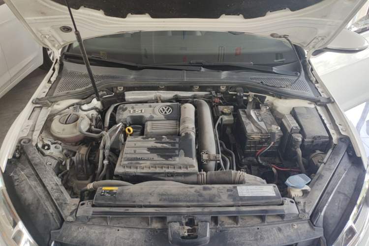 Used Volkswagen Golf 2016 230TSI Automatic Comfort Version Engine Bay