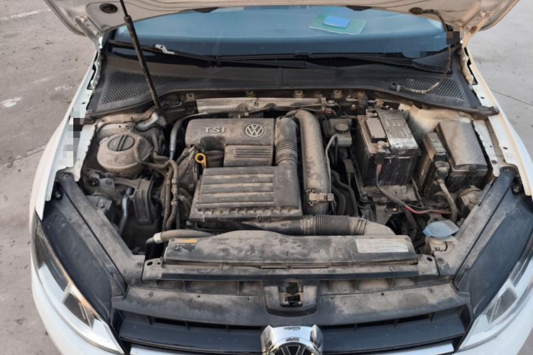 Used Volkswagen Golf 2016 230TSI Automatic Comfort Version Engine Bay