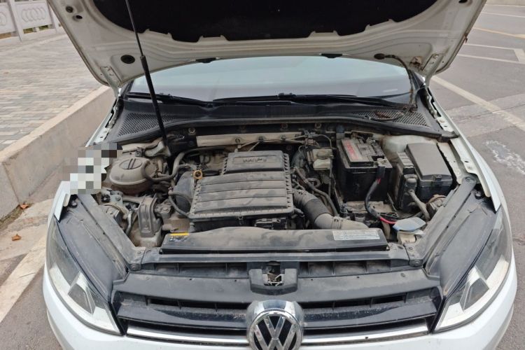 Used Volkswagen Golf 2016 1.6L Automatic Fashion Model Engine Bay