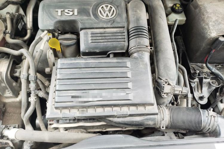 Used Volkswagen Golf 2016 230TSI Automatic Luxury Version Engine Bay
