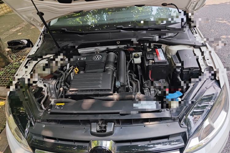 Used Volkswagen Golf 2016 230TSI Automatic Comfort Version Engine Bay