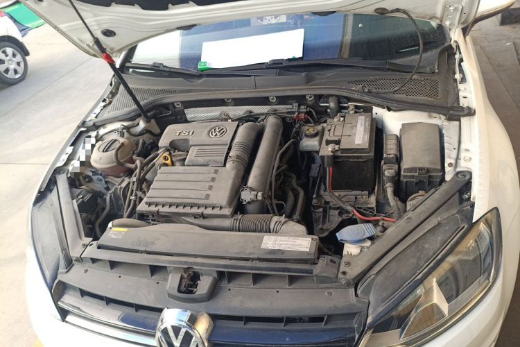Used Volkswagen Golf 2016 230TSI Automatic Comfort Version Engine Bay